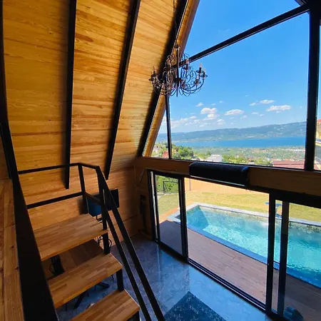Bungorise Teras * Сапанча